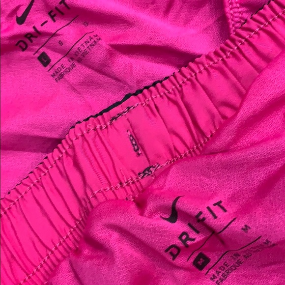 NIKE Women’s running shorts with Dri-Fit Technolog - Picture 16 of 16
